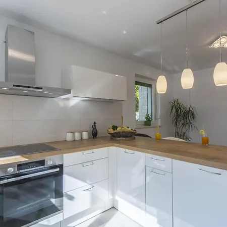 Romina By Interhome بوريتش