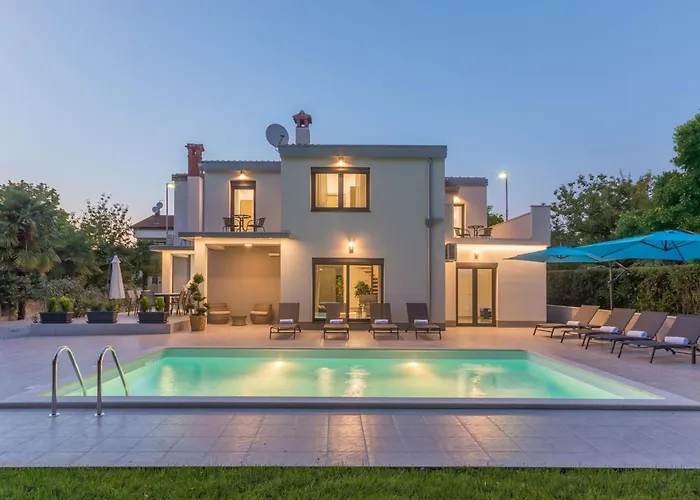 Romina By Interhome Poreč