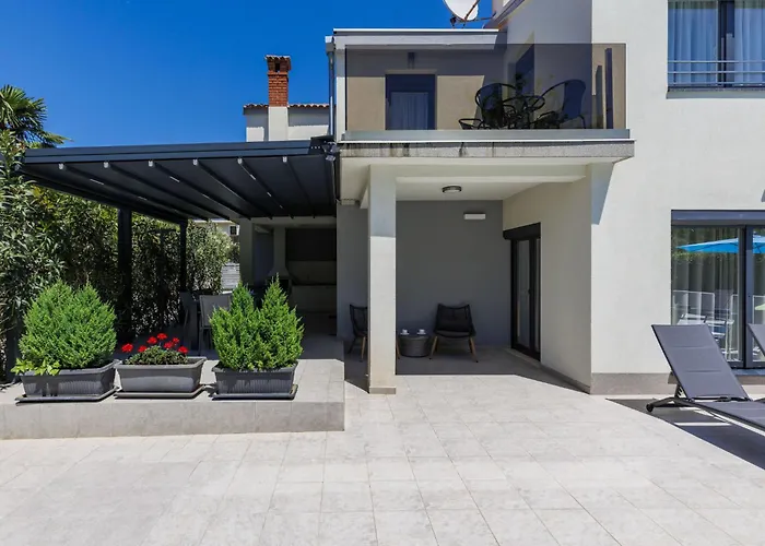 Romina By Interhome *